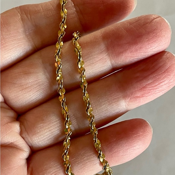 Vintage Goldtone Chain Bracelet 8” - Picture 6 of 6